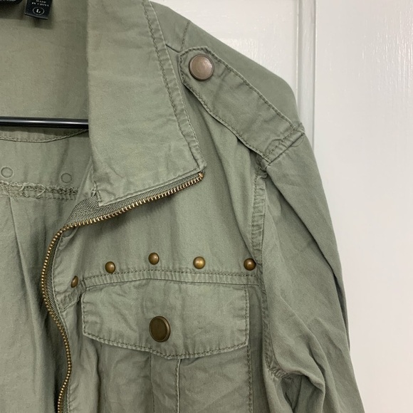 Y2K Grunge Army Green Shacket by Seventeen Whimsigoth 90’s - Picture 4 of 10